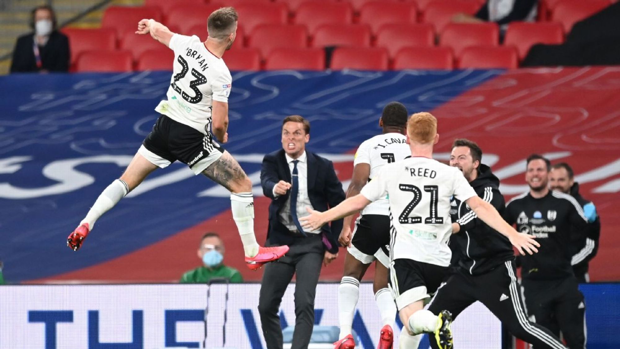 他在球场上 他在球场上