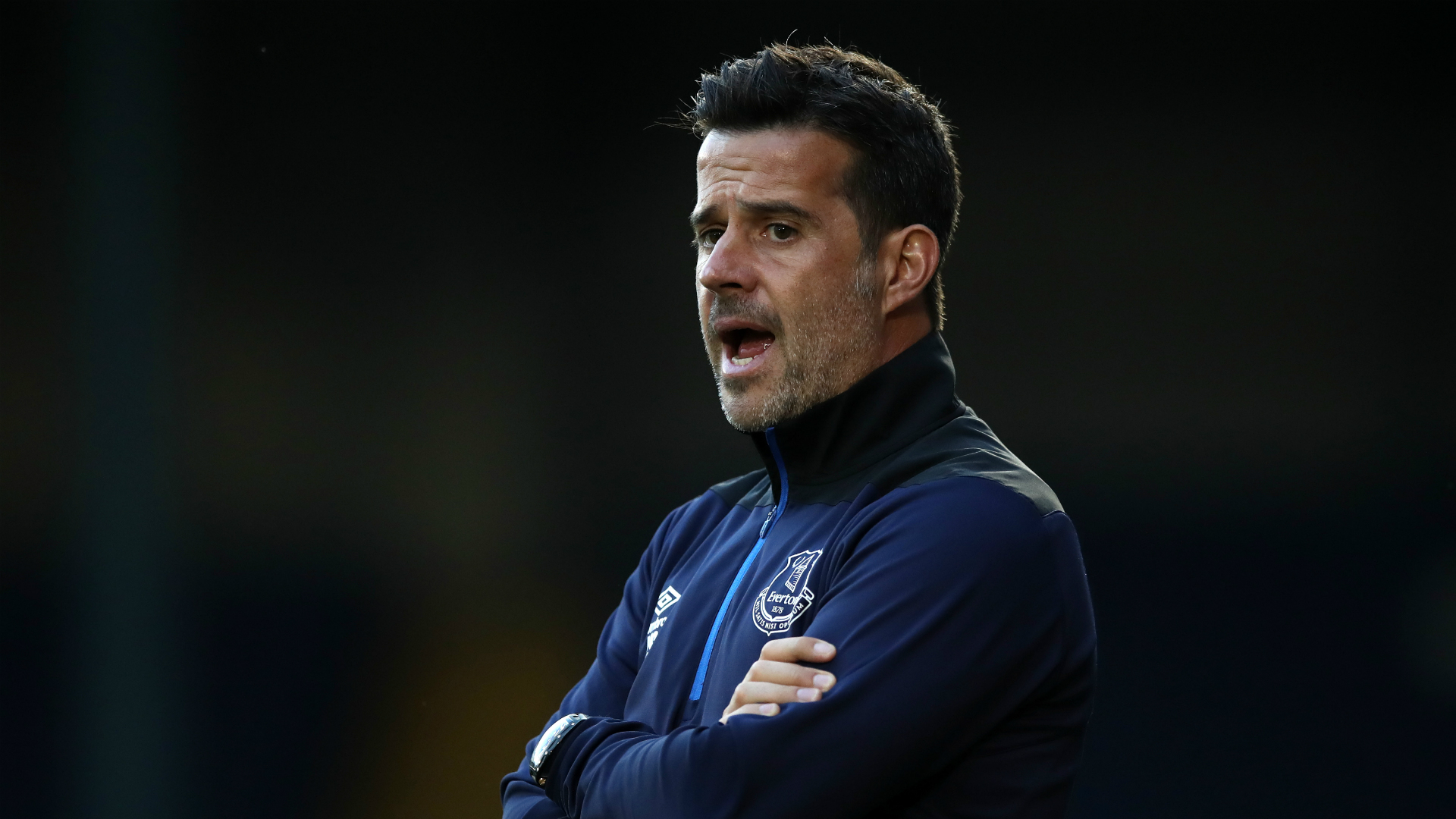 他完成顺势 他完成顺势